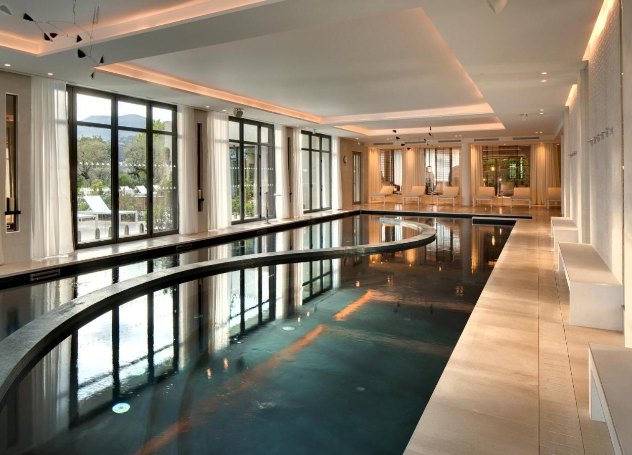 Domaine Du Mas De Pierre Hotel 5*