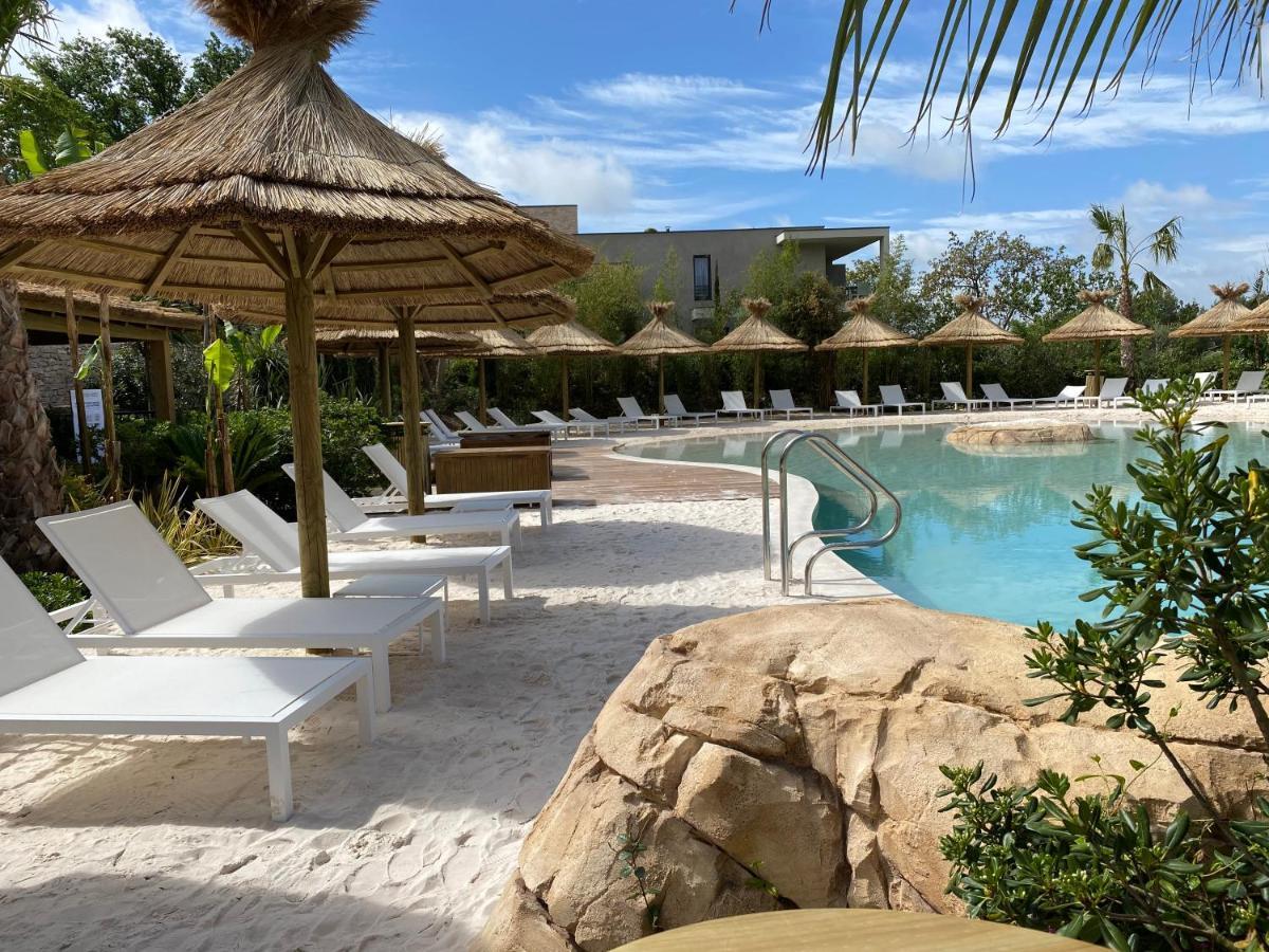 Domaine Du Mas De Pierre Hotel