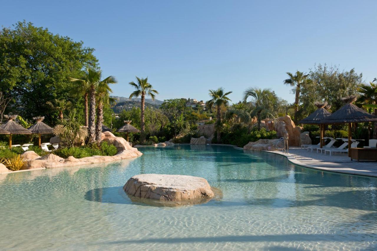 Domaine Du Mas De Pierre Hotel