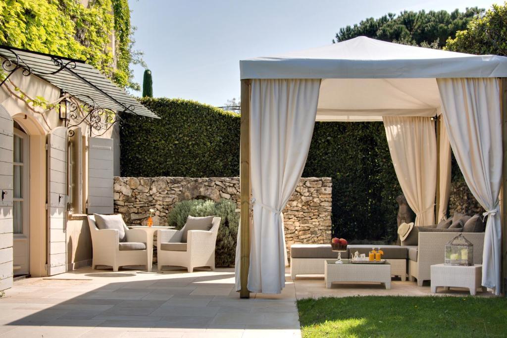 Domaine Du Mas De Pierre 5*